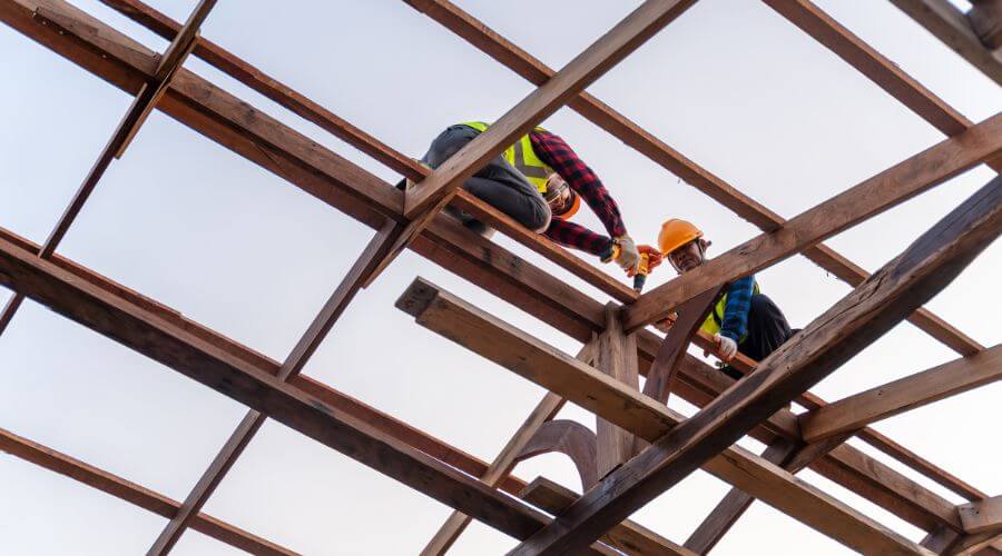 Professional residential roofers in Munger, MI